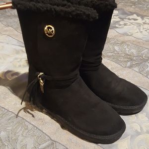 Mk black boots